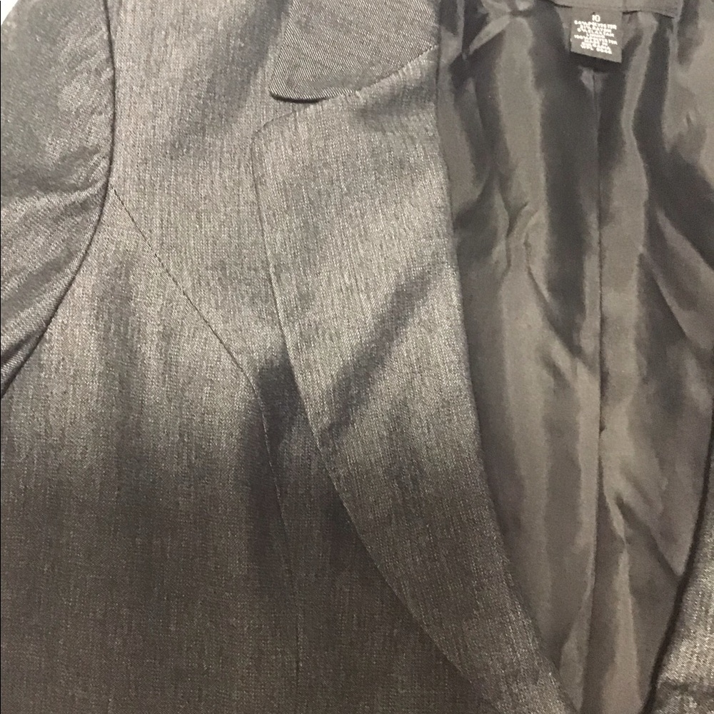 Blazer - Picture 6 of 7